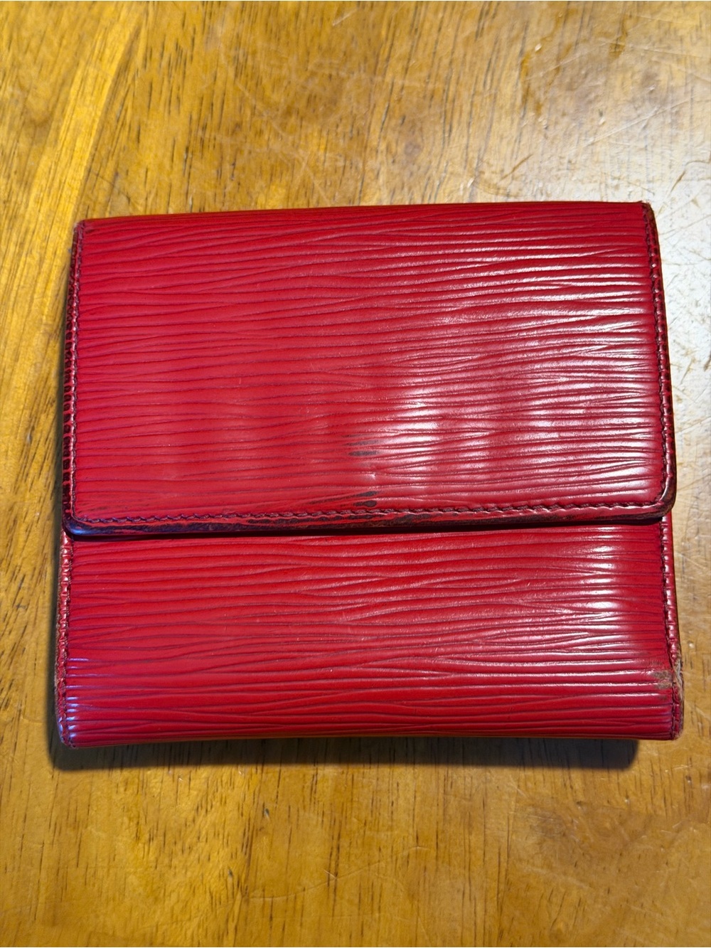Louis Vuitton Red Epi Leather bi fold wallet - Picture 4 of 9